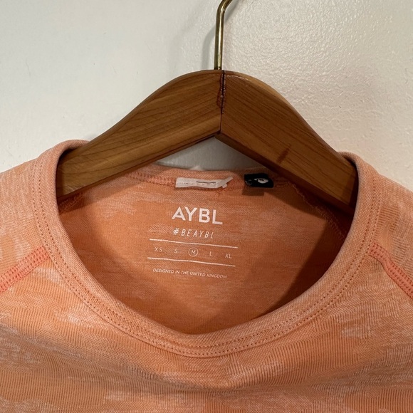 AYBL Evolve Seamless Long Sleeve Crop Top Peach Camo Womens Size Medium Gym - Picture 4 of 6